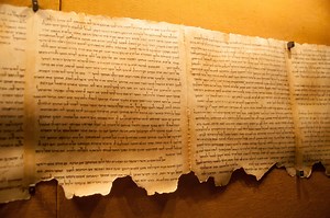 AI System Just Proved The Dead Sea Scrolls Are Older Than Thought -- Here's How