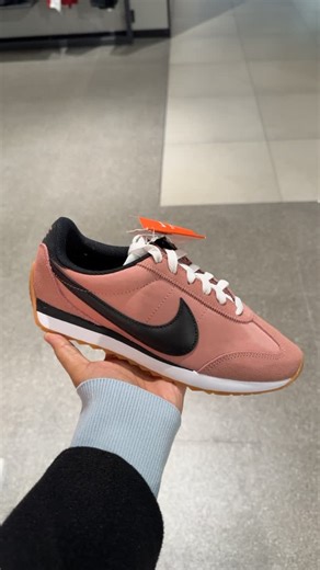 Zevrina since 2012 on Instagram: "🇰🇷 PASABUY ₱3500 no box ₱3750 with box wmn size check video for avail size ETA FEB 23 pag kasya sa baggage END OF FEB OR FIRST WEEK OF MARCH PAG HINDI ABOT SA BAGGAGE"