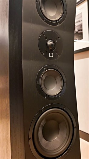 The SVS Ultra Evolution Titan brings serious power and detail to your listening space, whether you're into movies, music, or both. This full-range tower speaker is the heavyweight of the Ultra Evolution lineup, designed with three woofers, a 3.5-way crossover, and a unique curved cabinet that helps deliver tight bass, clean mids, and crisp highs, all while looking sleek and modern. Its secret weapon? A time-aligned driver array with a tilted baffle that ensures everything hits your ears just rig