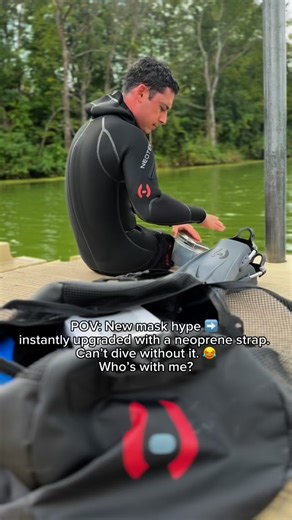 New Hollis mask hype 🤿 Instantly upgraded with the Hollis neoprene strap - pure comfort, no slipping, no stress. Honestly, can’t dive without it… who’s with me? 🔥 #hollis #divegearupgrade #neoprenestrap #mask #divingmask #m1mask | Hollis