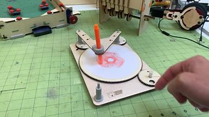 Coming up with these STEM projects every month for kids to build would be my dream job (behind only NASA and YouTube 🙂 I got to tour KiwiCo headquarters today (we will be partnering on some stuff over the next 6 months). KiwiCo delivers monthly projects for kids ages 0-16 designed to make learning about STEM more fun. DON’T BE BORED THIS SUMMER!!! Go to kiwico.com/markrober (link in bio) to get your first month FREE! Tag me to show me your first project and I will double tap back if it meets my