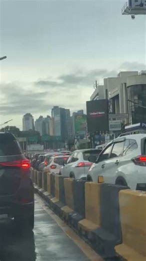 Perwisyo talaga 'tong mga kulto. This is a clear economic sabotage against not just the Marcos administration, but also against the economy of the Philippines. Pres. @bongbongmarcos must sanction this cult, hindi pwedeng palusutin ang mga 'to sa perwisyong dinulot nila sa bayan.