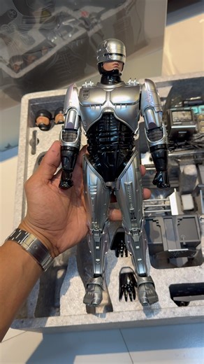 ROBOCOP WITH MECHANICAL CHAIR BY HOT TOYS 1/6 SCALE #Robot #Robocop #reels