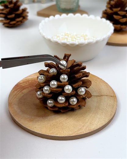Pine cone turned into a mini Christmas tree 🎄