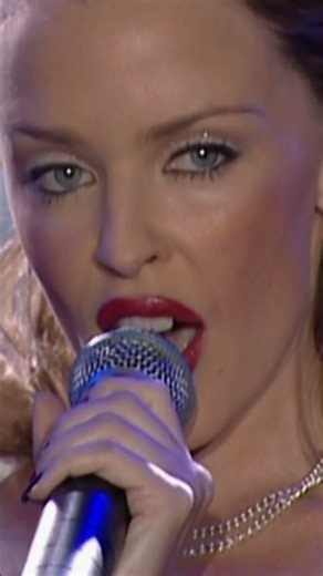 Kylie Minogue - Can't Get You Out of My Head - Live BRIT Awards 2002