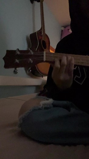 Only the coolest people know who pink panther is 💪 #music #ukuele #throwback #backinmyday #song