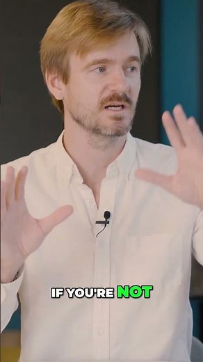 White Sapphire vs Diamond: Which SPARKLES More?