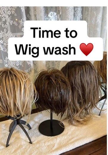 Effective Methods for Washing Synthetic Wigs