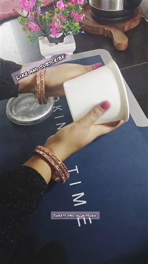 Smart reuse of a plastic box🔥 ✨Covered with socks for a neat look.Perfect for kitchen tools & phone🔥