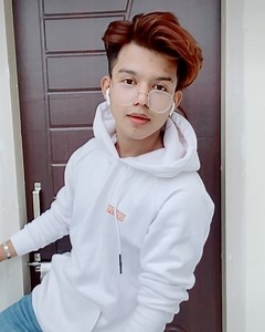 Riyaz Aly on Instagram: "Who can it be?😍 #loveyouall #riyaz #duetwithriyaz"