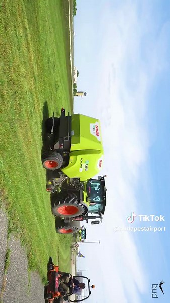 When the ground crew is on point. 🚜 ✂️ ✈️ #budapestairport #airportlife #lawnmowing