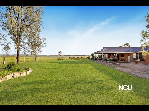 10 Jimba Road, Lockyer Waters