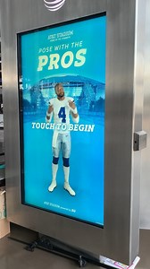 Pose With the Pros - Dallas Cowboys