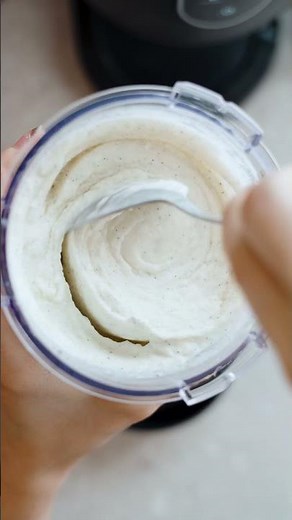 Alerte gourmandise : glace vanille maison en préparation ! 🍦