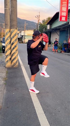 4-seam (not really) fastball #baseball #pitching #sports #投球練習 #棒球 #統一尚勇 #fyp