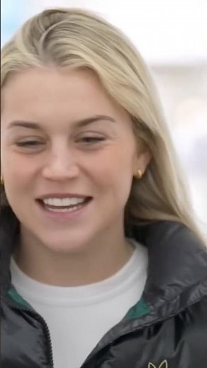 Alessia Russo ( Lessi ) surprised Tooney #football #shorts #alessa #ella