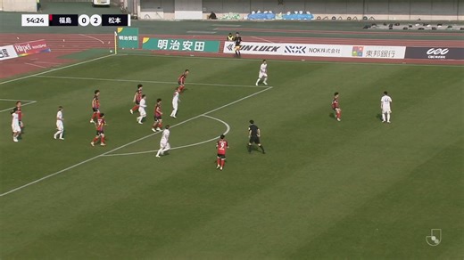 相手選手や樋口くんの足と重なってるが、青で丸した所 いちゅきくんがヘディングしてますわ最強すぎ！