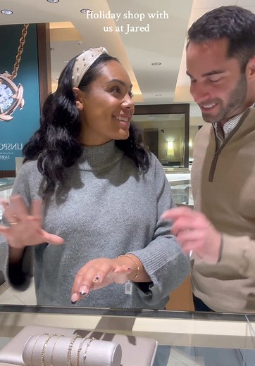 Come shop with us at @Jared Jewelers to find the perfect holiday gift ... | jared jewelry