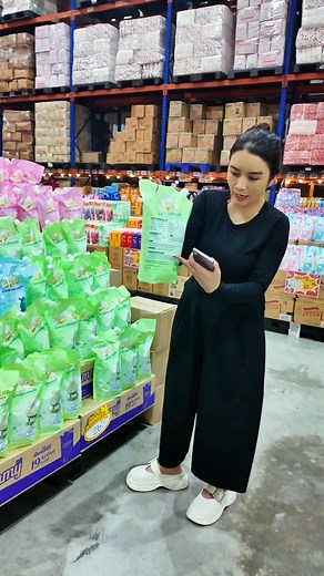 38K views · 511 reactions | โกดังเฟริส์แฟร์ ลำลูกกาคลองแปด เส้นวัดดอนใหญ่ เปิดรอบสุดท้าย 7-9 พย.นี้ค่ะ เวลา 10:00-20:00 น | พลอยหมี่กรอบต้นตำรับ By ปณิตา เจ้าของแบรนด์ | Facebook