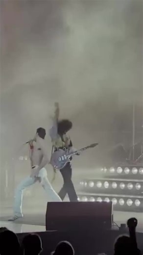 original sound - Ye__Win__Naung ပါဝင်သည့် Ye__Win__Naung (@ye__win__naung) ၏ ဗီဒီယိုများ