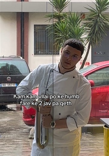 Tiganin n’zjarr e peshkun n’det 🤔😂#endri_elezi #style_stain #cooker #client #barbershop