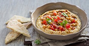 Polenta crémeuse d'amarante et pois chiche en marinara
