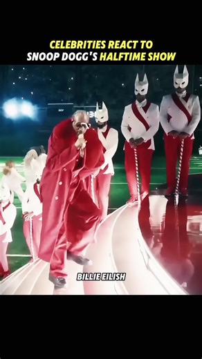 Snoop Dogg's Electrifying Performance Captivates Celebs
