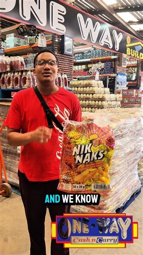 🔥🔥 NIK NAKS ARE BACK! 🍟 OneWay Cash n Carry just got fresh stock of your fave snack – and we’re pricing it CRAZY GOOD for the festive season! 🎉 Grab yours before they’re gone! #OneWayCashnCarry #NikNaks #FestiveVibes SnackAttack | One Way Cash & Carry Brits