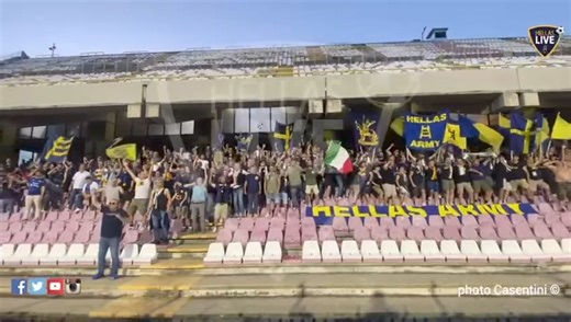 #HellasVerona, sosteniam la più grande squadra… 💛⚽️💙 | Hellas LIVE