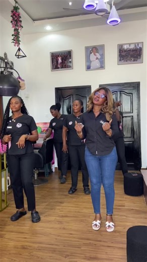 Explore Glam Lounge Experiences for All Occasions
