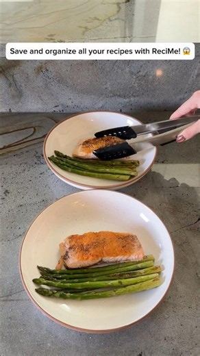 Keep all of your recipes in one place using ReciMe! 🤩 #recipe #food #baking #cooking #kitchen #hack
