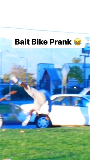 Joey Salads on Instagram: "Bait Bike Prank #Pranks #JoeySalads #BaitPrank"