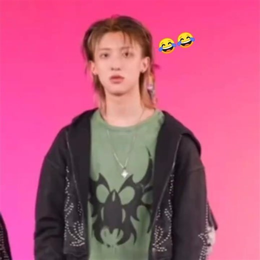 Another TXT moment 😂😝 #lngshot4sho #txt #moonwalkin #kpop