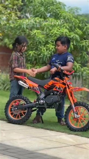 This Tiny Bike Beats Big Motorcycles 😳🔥 | Mini Pocket Bike Giveaway 🎁 #shorts
