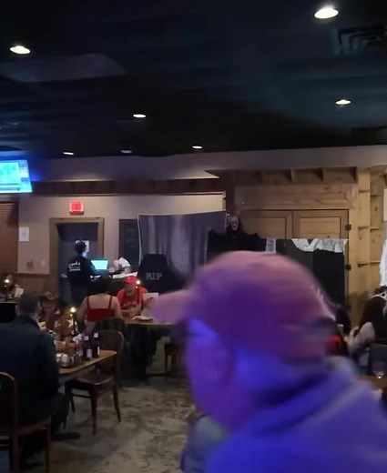 Skyline Lodge, Pub & Grill on Reels