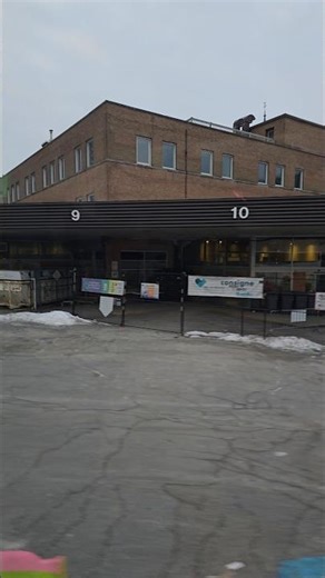 Montreal: rare video of a coach bus using the old abandoned bus garage lot