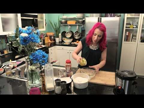 How to Use Pancake Mix to Make Deep-Fried Fritters : Fry It Up!