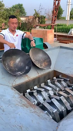 How to Improve Your Recycling Workflow with Crushers #Crusher,#scrapcrusher,#metalcrusher,#plasticcrusher,#wasterecyclingmachine,#highpowercrusher,#universalcrusher