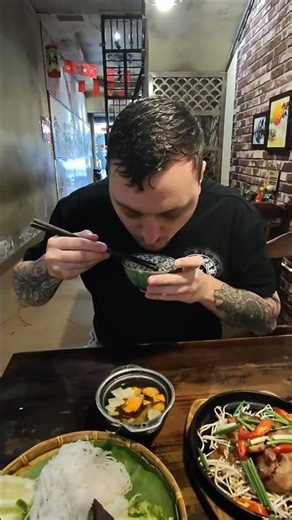 Trying Bun Cha for the 1st time 🇻🇳
