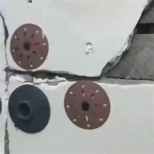 9.5K views · 36 reactions | Repair of plaster walls. Image/Audio Courtesy: Unknown DM for credit or removal request. Use intended only for knowledge and information purposes. #civilengineering #theconstructor #construction #civil #engineering #civilengineeringworld #civilengineer #engineer #engineers #building #civilconstruction #constructionlife #engineeringlife #constructionworker | The Constructor - Civil Engineering Home | Facebook