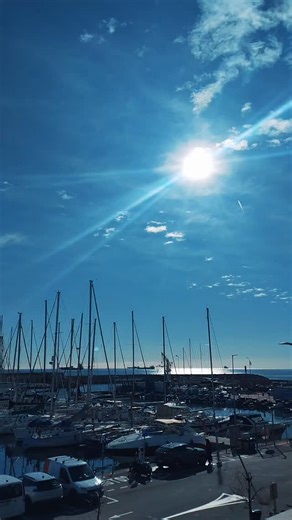 Rincón del Corazón on Instagram: "Días para conectarse con uno mismo, respirar ycargar energía... Y tú, cómo te cargas de energía? #rincondelcorazon #pazinterior #pazmental"