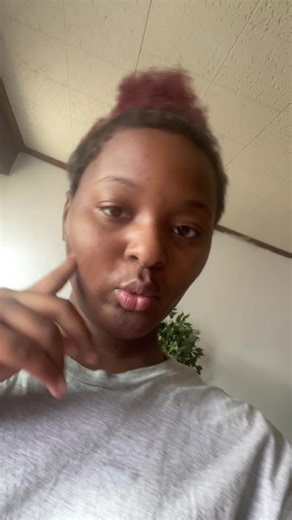 🧛🏾‍♀️ (@randomchocolateslut)’s videos with original sound - amidreamingquestionmark