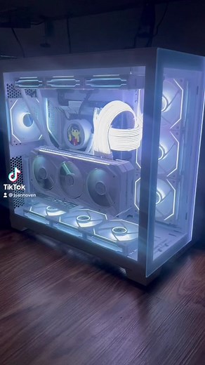 Lian Li O11 Dynamic Evo White PC Build Showcase
