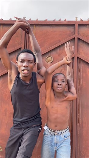 Obvi Ous on Instagram: "We @the_boneless_squad 👉🏾 @the_boneless_squad #obviousthabonebreaker #thebonelesssquad"