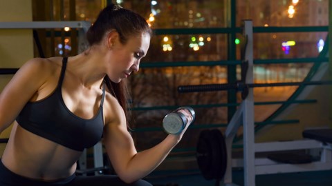 Is working out before bed safe? Experts break down the truth