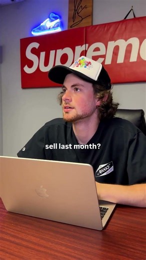 Sneaker Market Trends 2026: Top Buying & Selling Tips 💸👟 #SneakerGuide #ResaleMarket