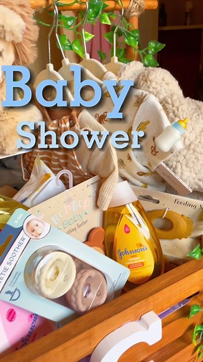 DIY Baby Shower Basket Ideas and Gift DIY