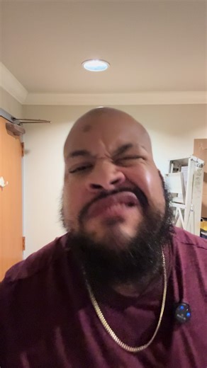 Be your own Dr Pimple Popper with this self grooming kit from @Pete & Pedro