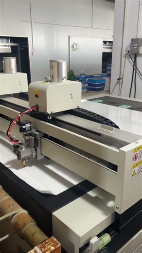 Mass Production of Tempered Glass Protectors Starts with Precision Cutting#screenprotector #factory