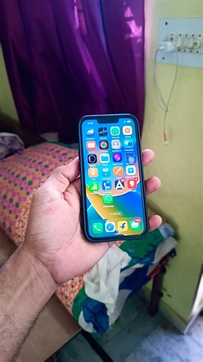 100% to 0% iPhone 13 charging test after update, iOS 26 #shortfeed #bestfeed #tranding #virlshort yt
